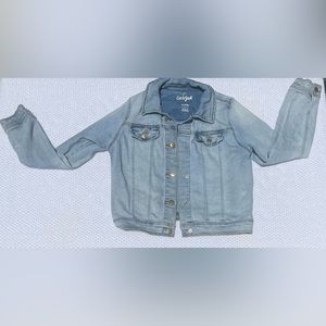 Jean jacket from Cat&Jack, no pockets